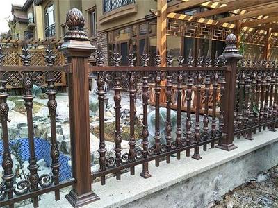 常見的庭院鋁藝護(hù)欄建設(shè)